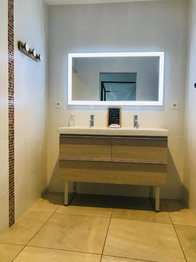 Ferme St Pierre 2 Suites Avec Repas, Piscine, Clim, Cheminee Ou Baignoire Spa Chabeuil Eksteriør billede